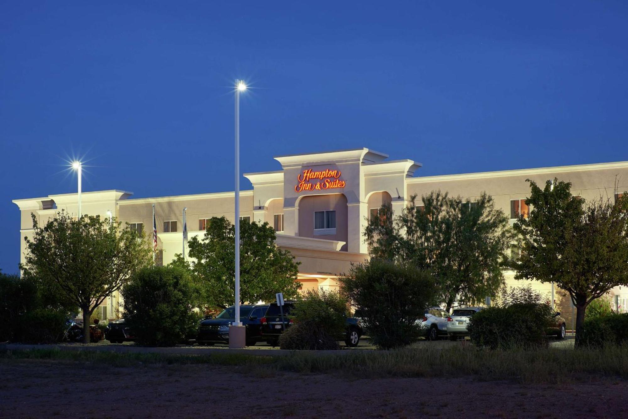 Hampton Inn & Suites Roswell Exterior photo