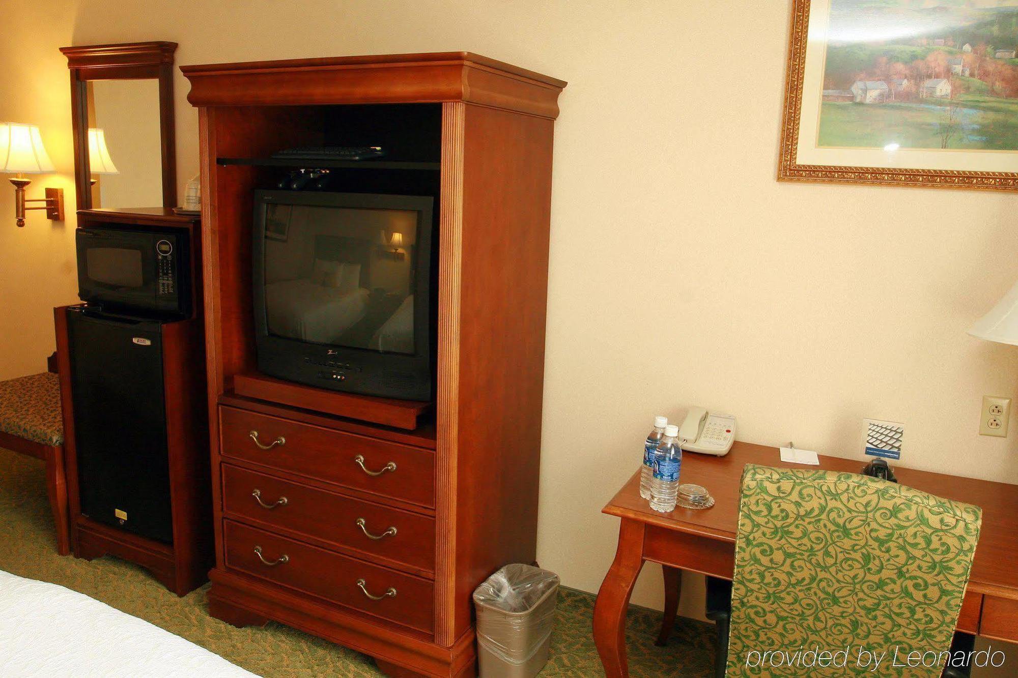 Hampton Inn & Suites Roswell Room photo