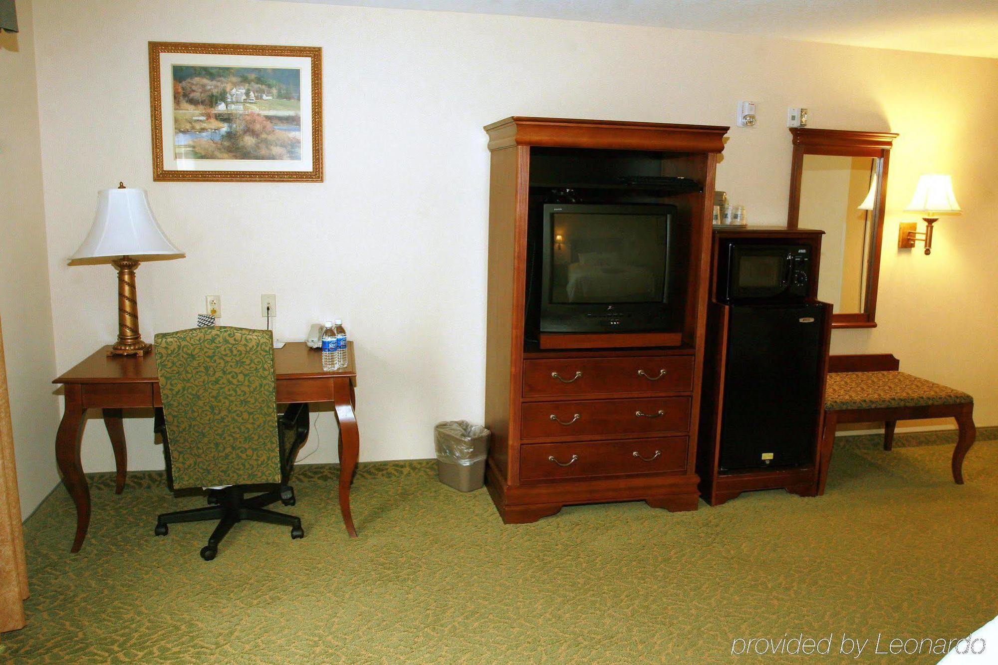 Hampton Inn & Suites Roswell Room photo