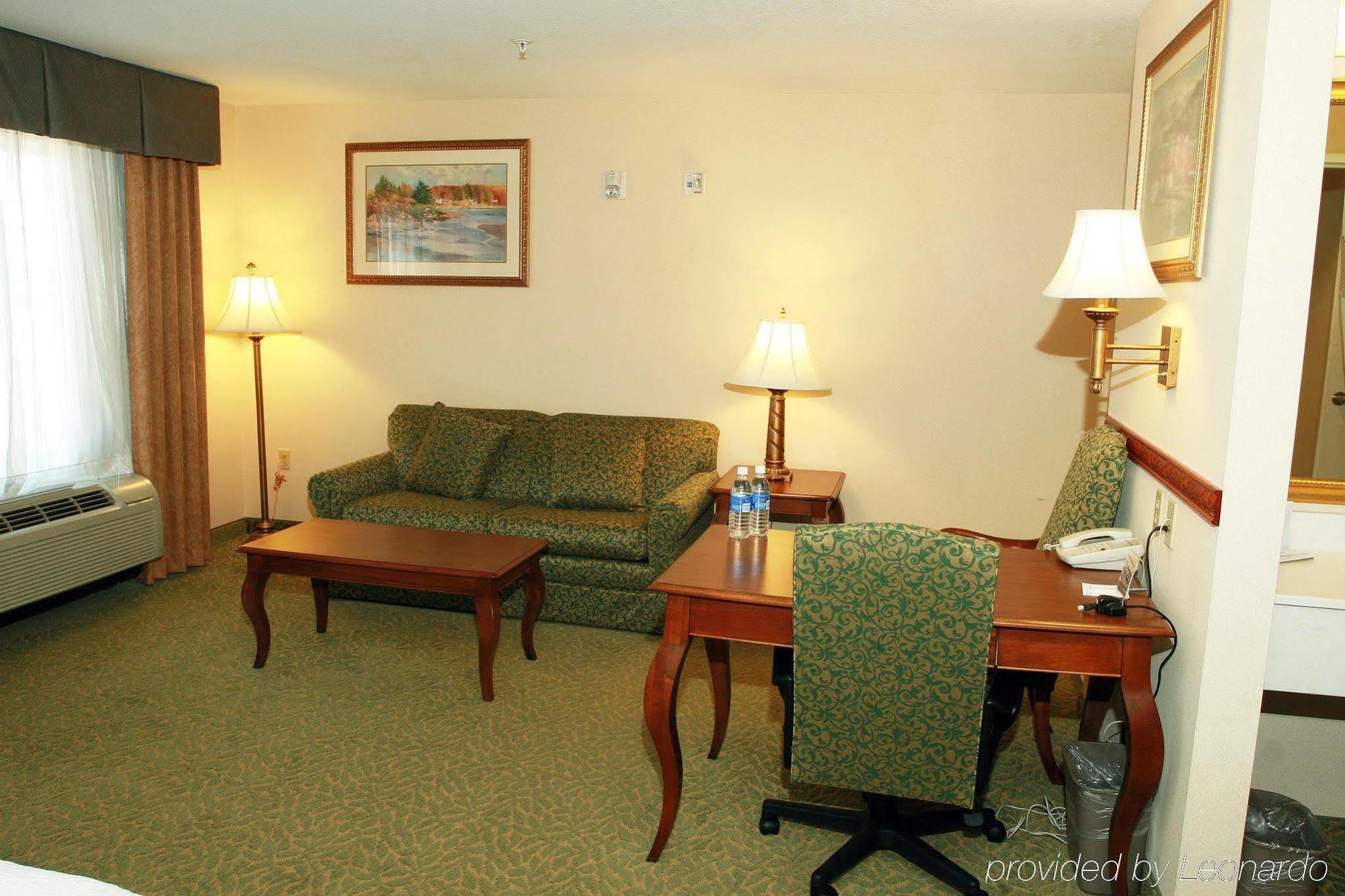 Hampton Inn & Suites Roswell Room photo